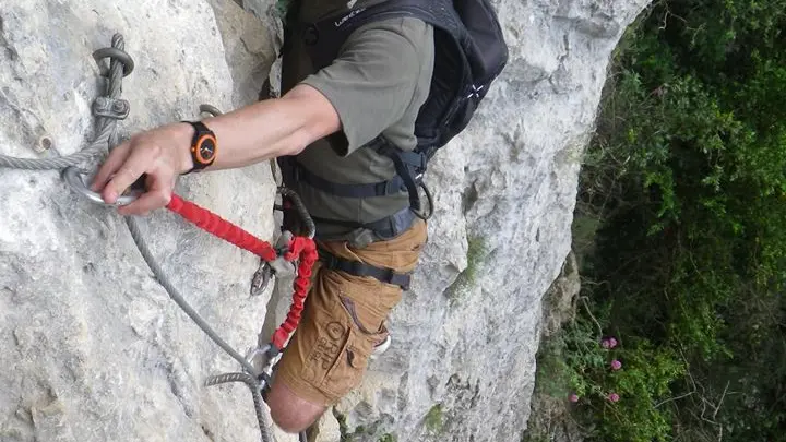 Via-ferrata-des-Rousses