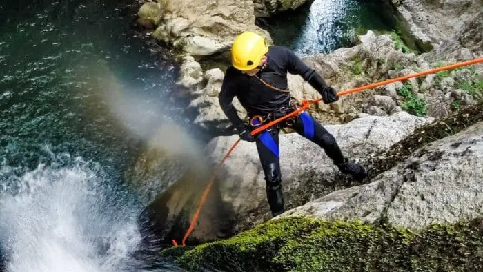 cascade-orgon-integral-cevennes-rappel-700x430