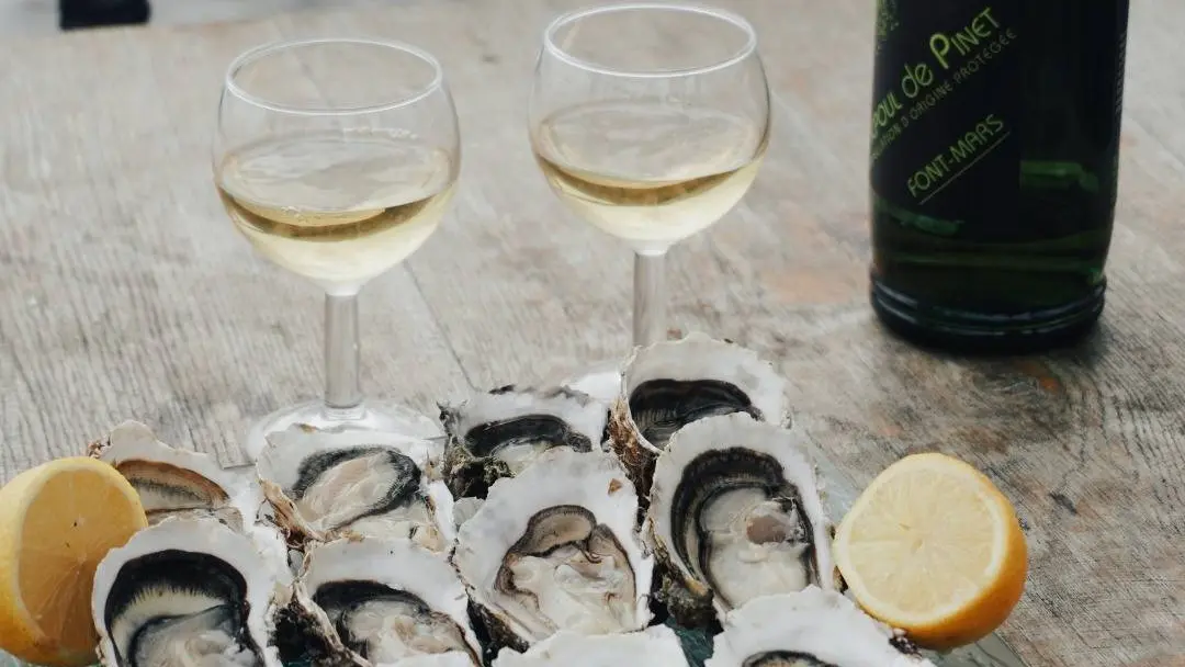 Repas dégustation au bord de l'étang