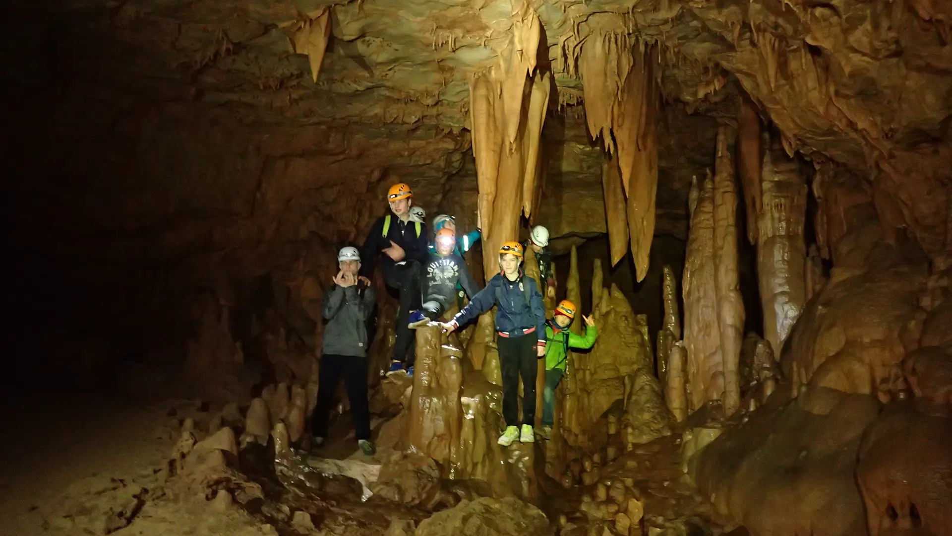 speleoenfant-bureaudesmoniteursdelavalleedelherault---copie-2