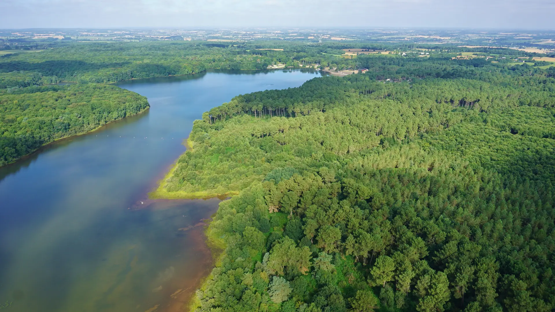 Vue Drone lac de Trémelin