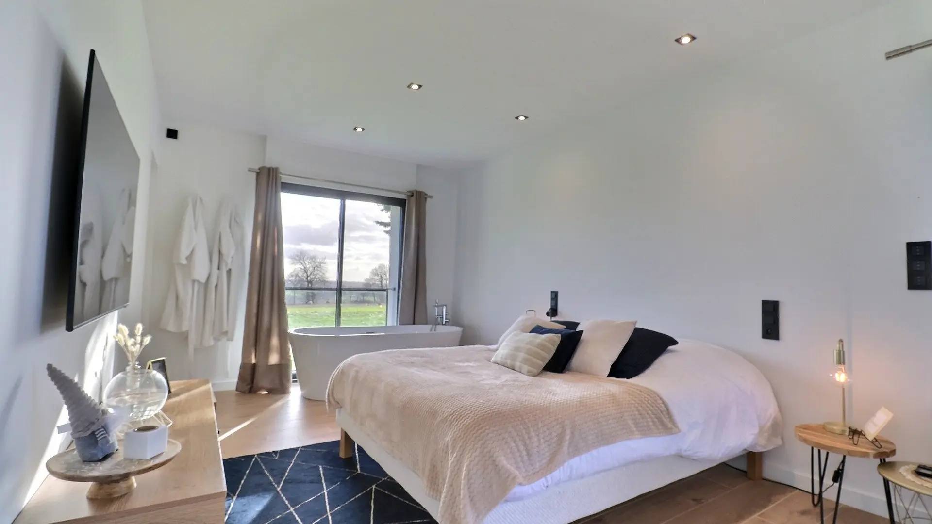 Villa Short Cravate
