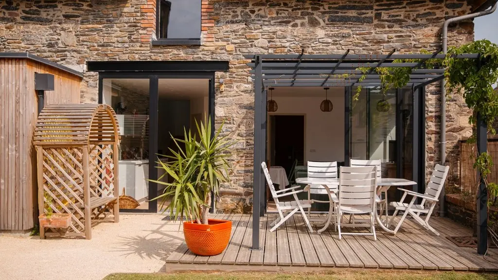 Entrée et Terrasse de l'atelier