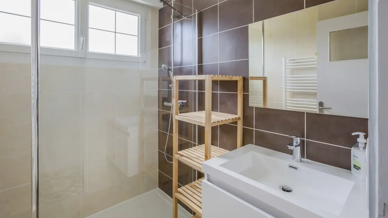 Salle d'eau rez-de-chaussée