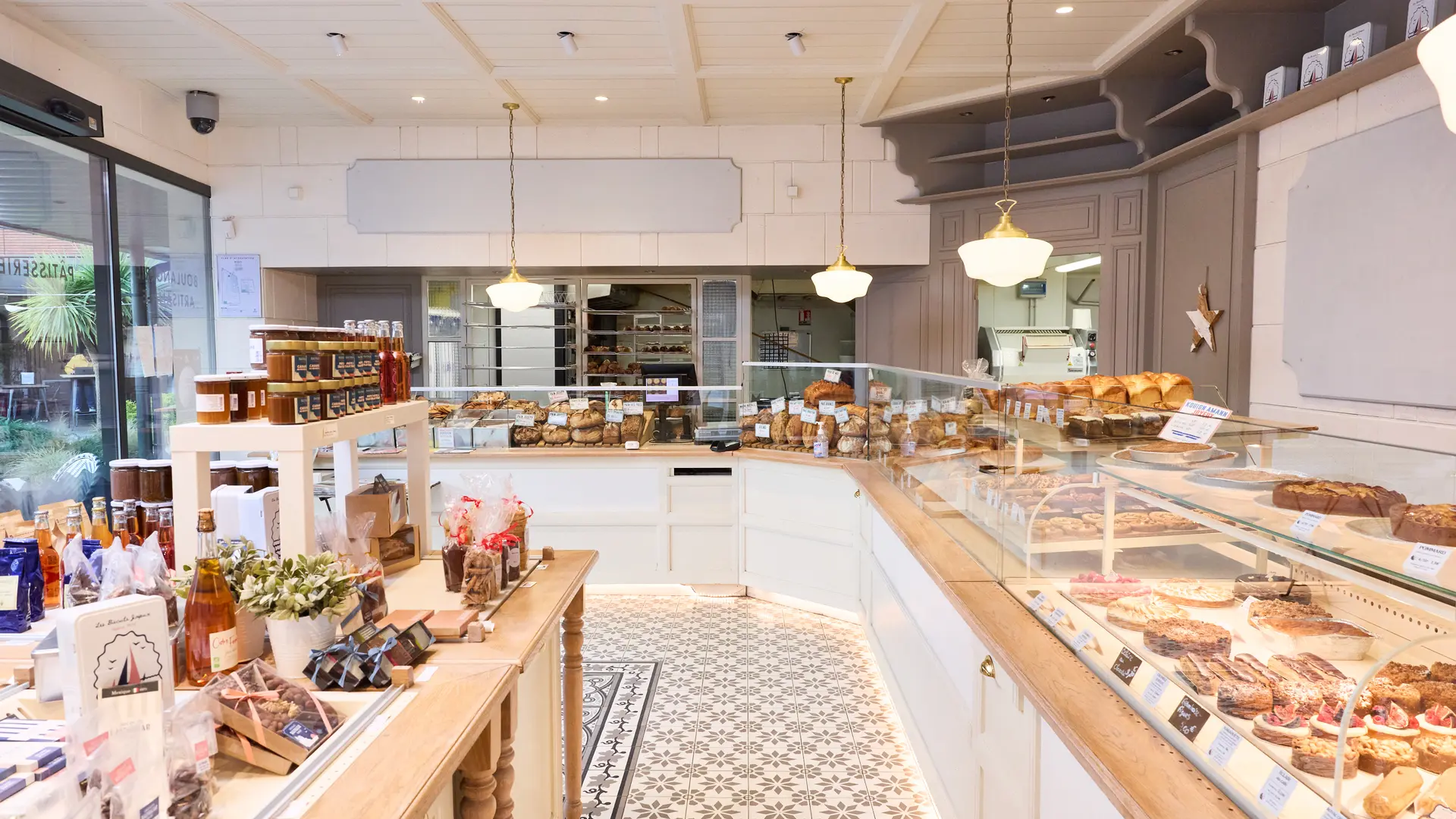 Intérerieur Maison Joyeux place gourmande St Malo