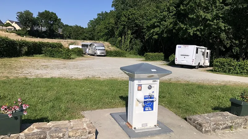 camping_car_châteaugiron