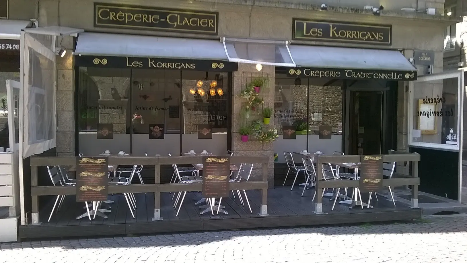 korrigans  terrasse.jpg