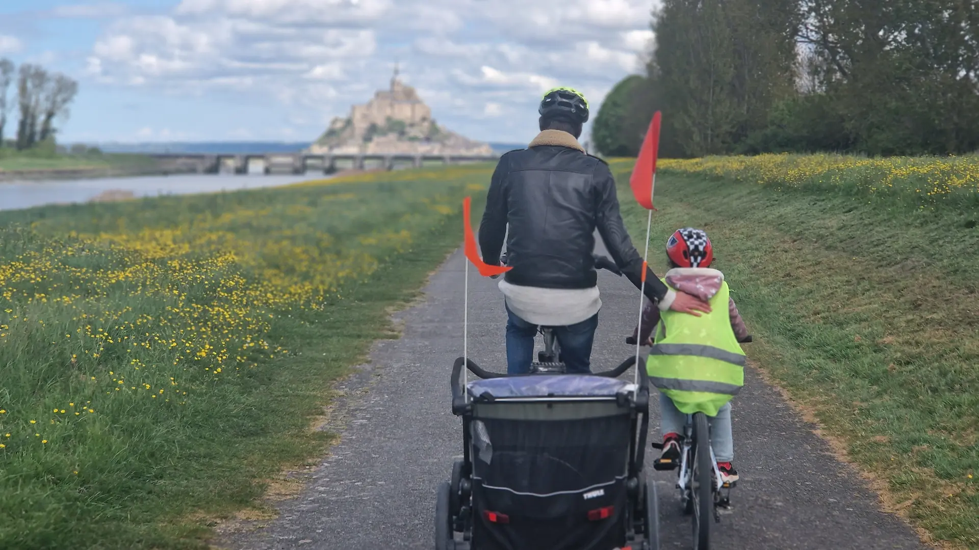 Arrivée en famille sur le Mont Saint Michel