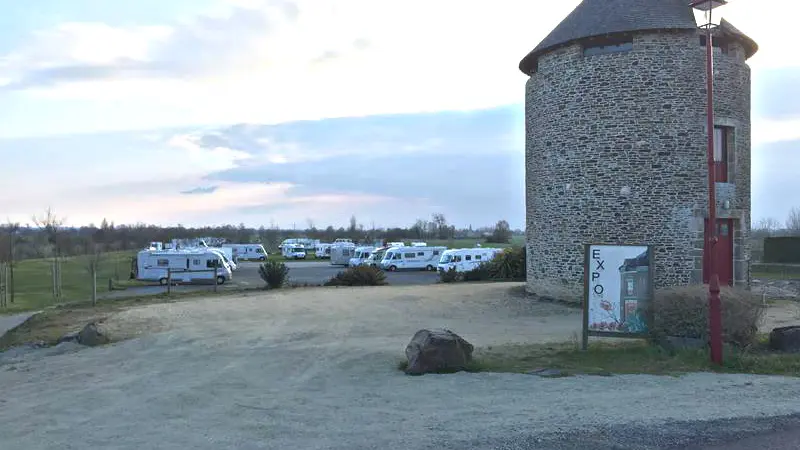 Aire naturelle de Villes-es-Brune à Hirel