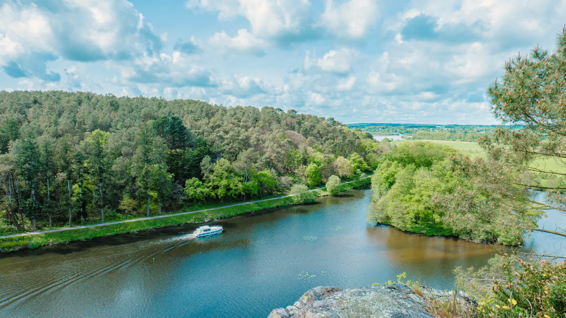 BAINS-SUR-OUST - Ile aux pies_ bauthamy madoline (4)