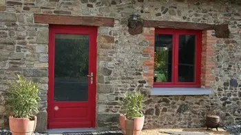 Bais, Gîte bonnes herbes, extérieur