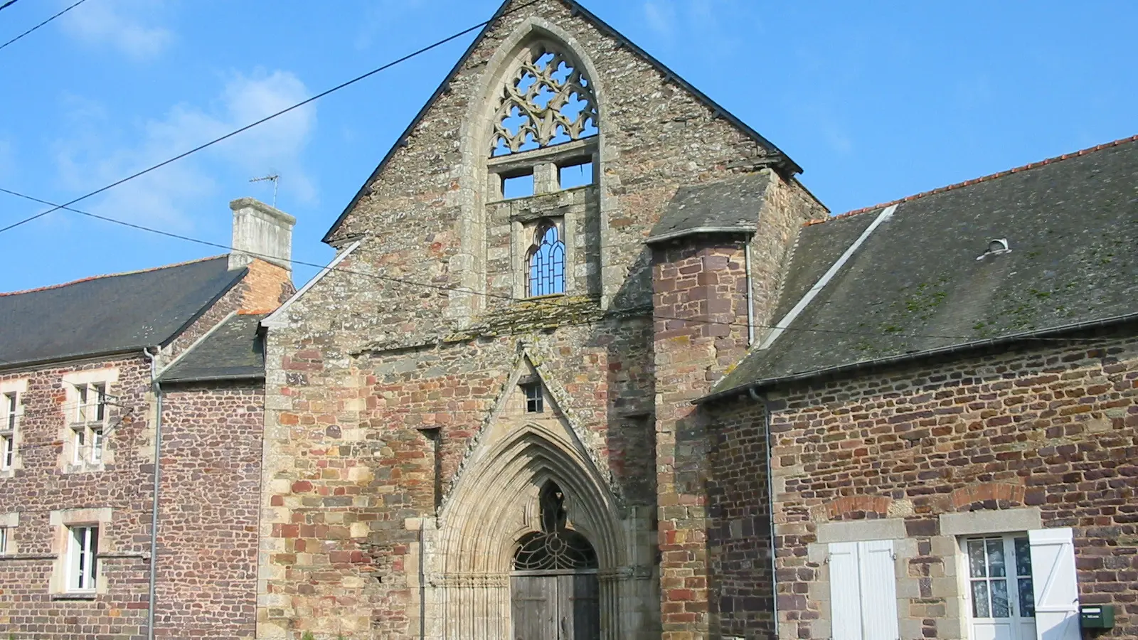 Abbaye Saint Jacques de Montfort sur Meu