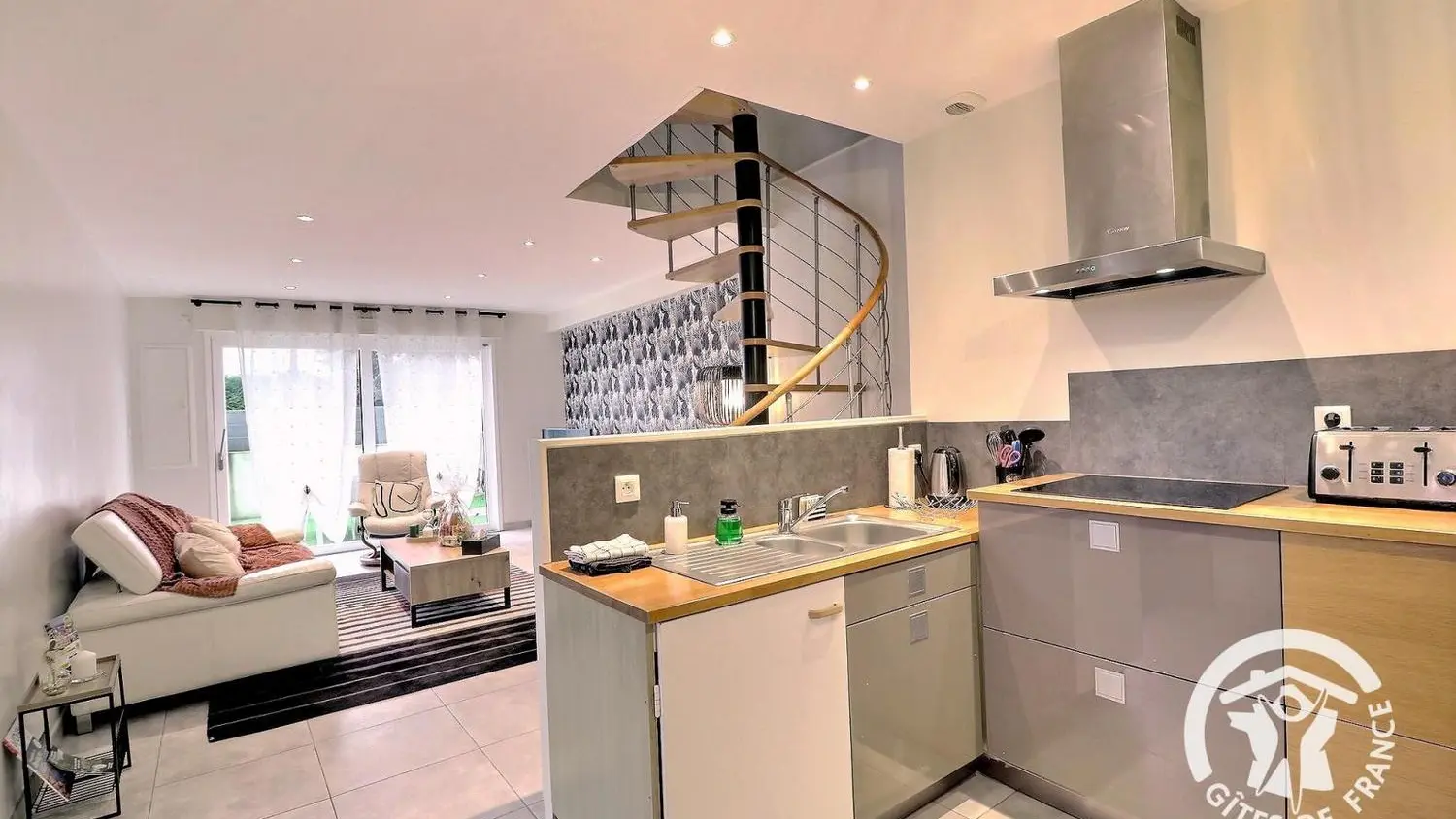 Location - la Petite Motte -St Jouan -  CUISINE SALON