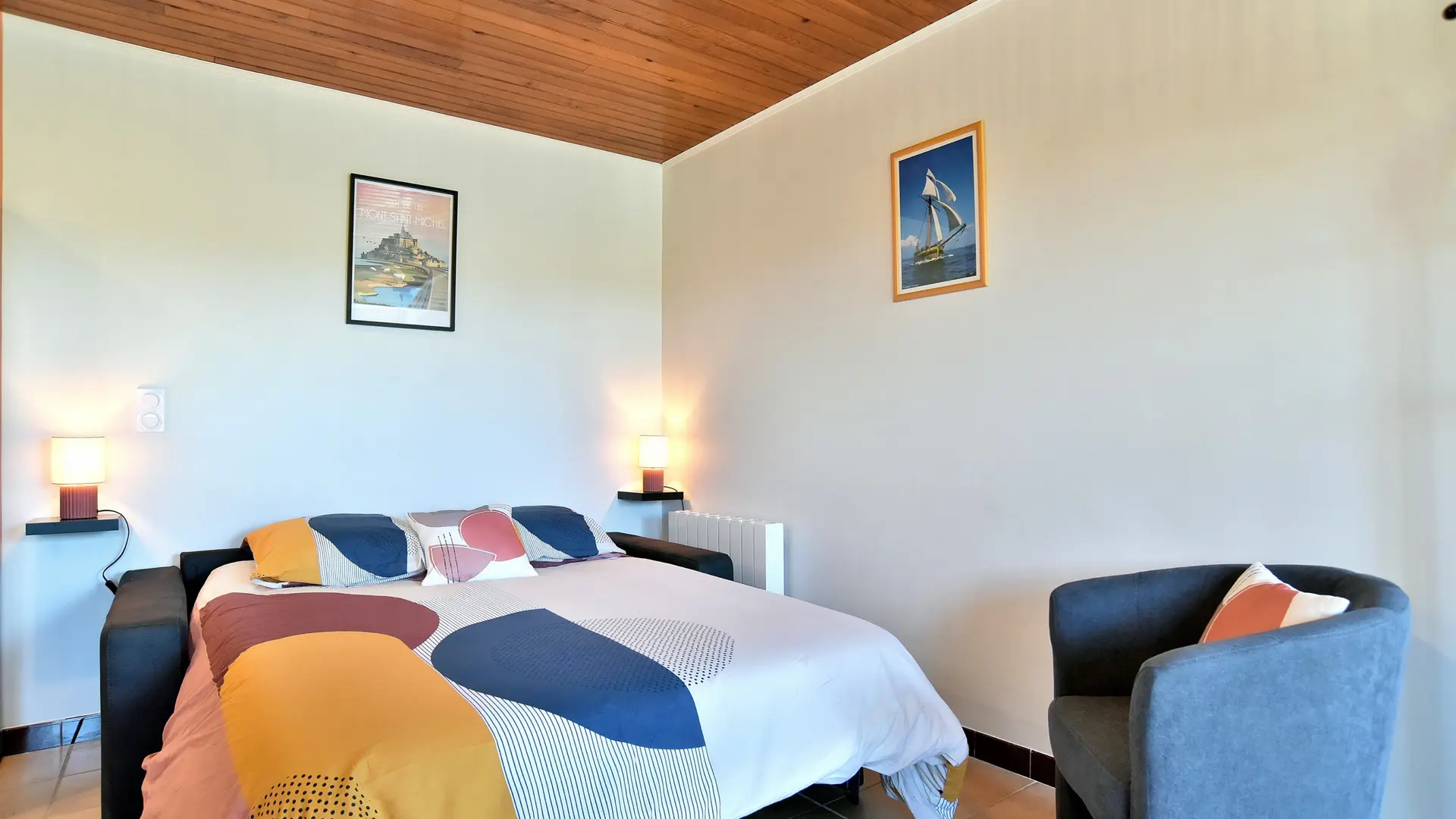 Location - Gîte de la Bosse Besnard - St Marcan -Canapé lit