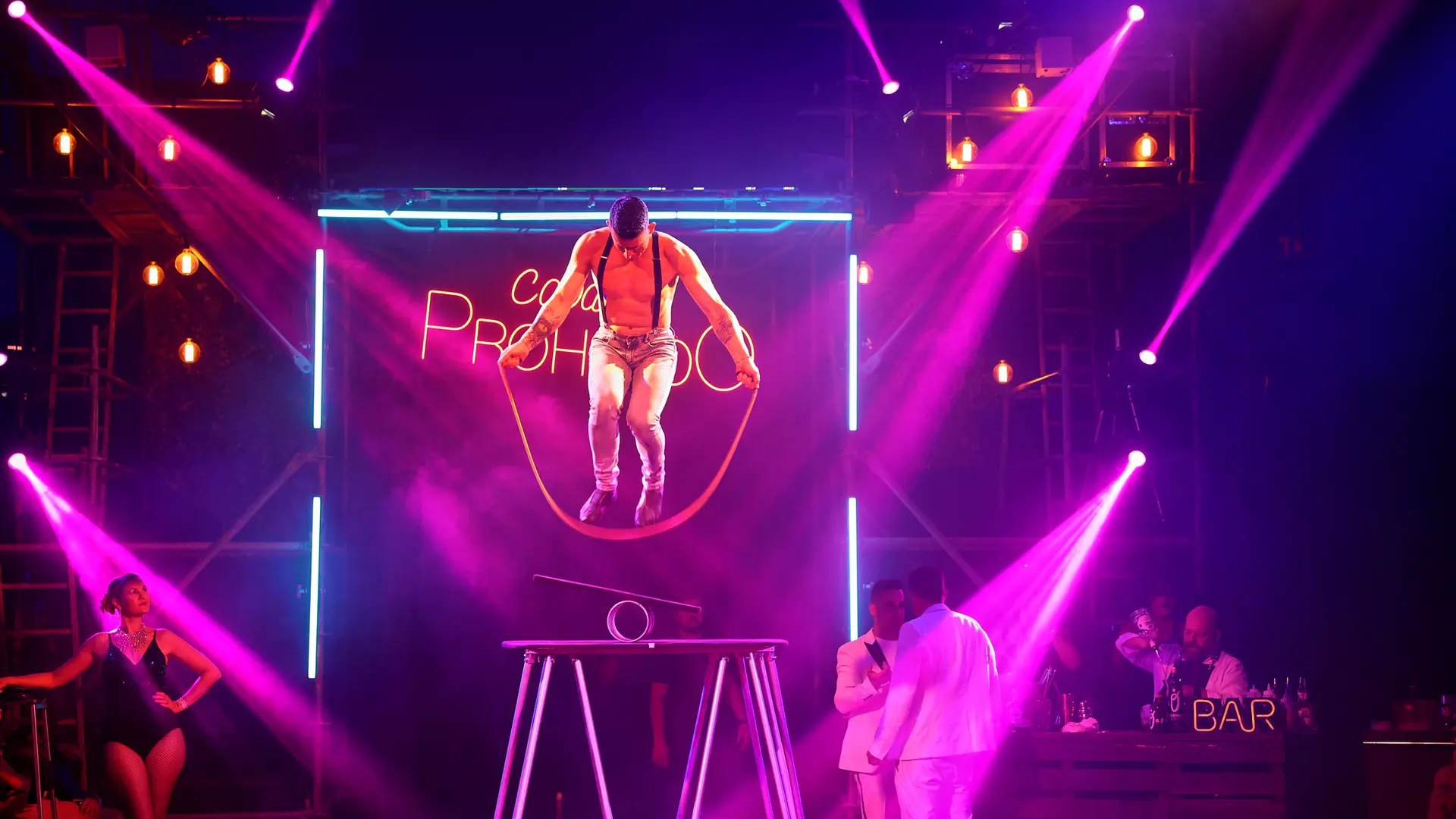 Cabaret Madame Simone Miniac-Morvan