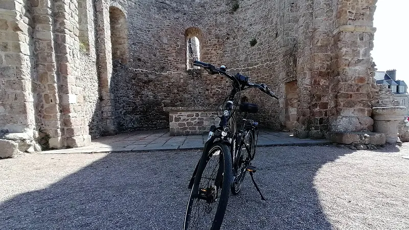 Agence de guides-France private Guided Tour-Saint-Malo