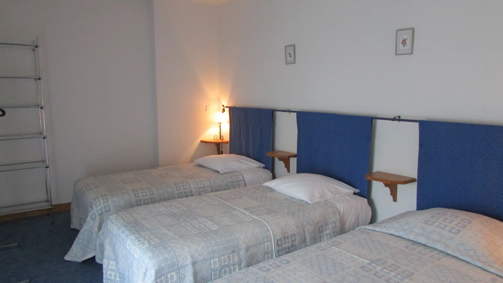 Location La Sellerie - PlerguerChambre enfants (lits 90 x 190)