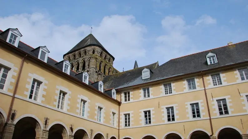 Abbaye et cloître St Sauveur - Redon