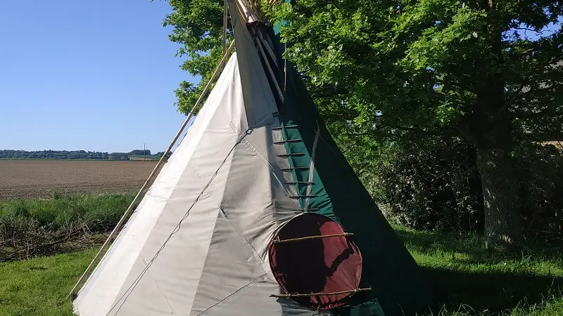 Entrée tipi