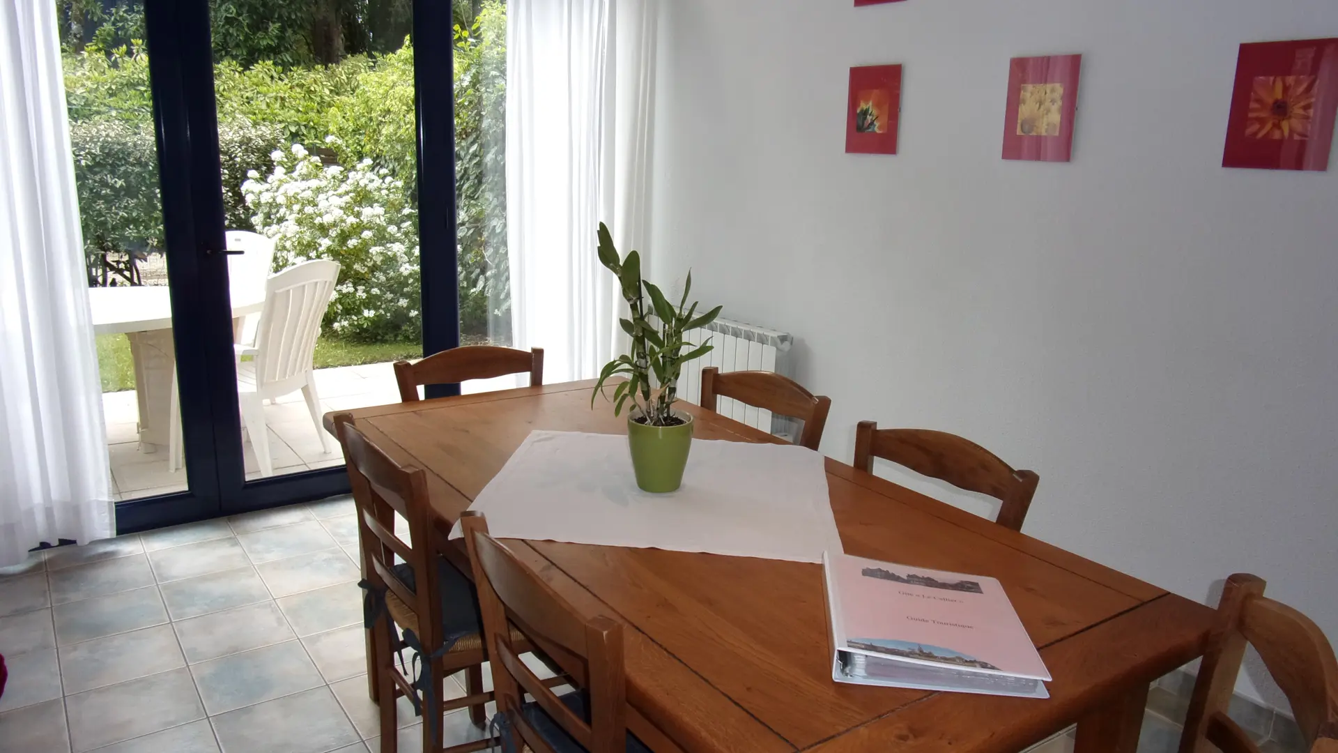 Location - Le Cellier - Plerguer -Espace repas