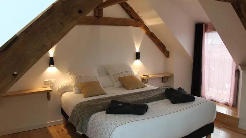 Gite A la memoire de Merlin - La Table ronde