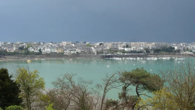 Gîte de Monsieur et Madame Frappier à Dinard - vue du Balcon