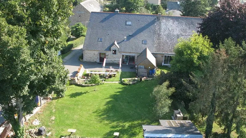 Gîte de groupe du Bas Mena - Rimou - Vue extérieure