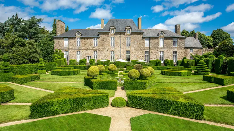 Chambre d'hôtes Château de la Ballue à Bazouges-la Pérouse