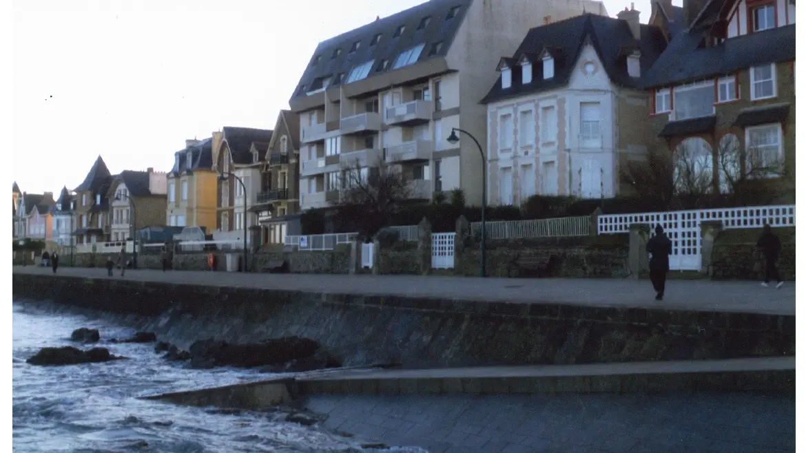 Vue de la Résidence côté PlagLocation Résidence de la plage Mr Martin Saint-Malo