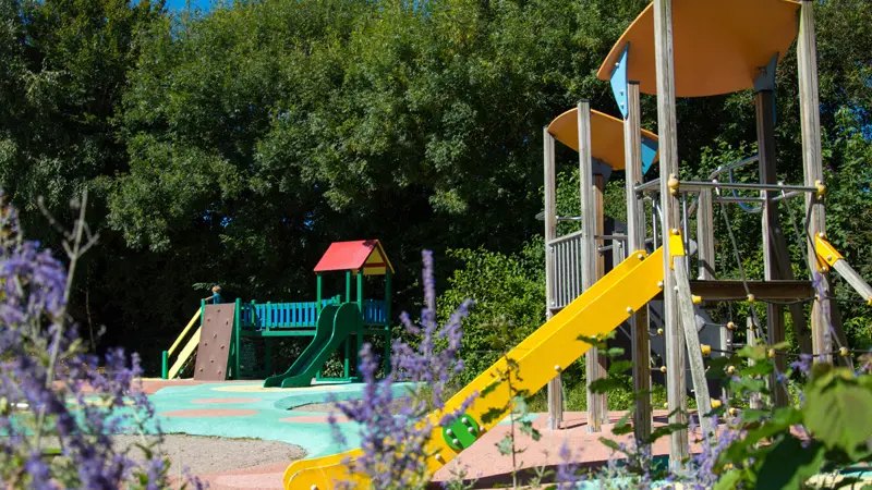 Camping Le P'tit Bois à Saint-Jouan des Guérets