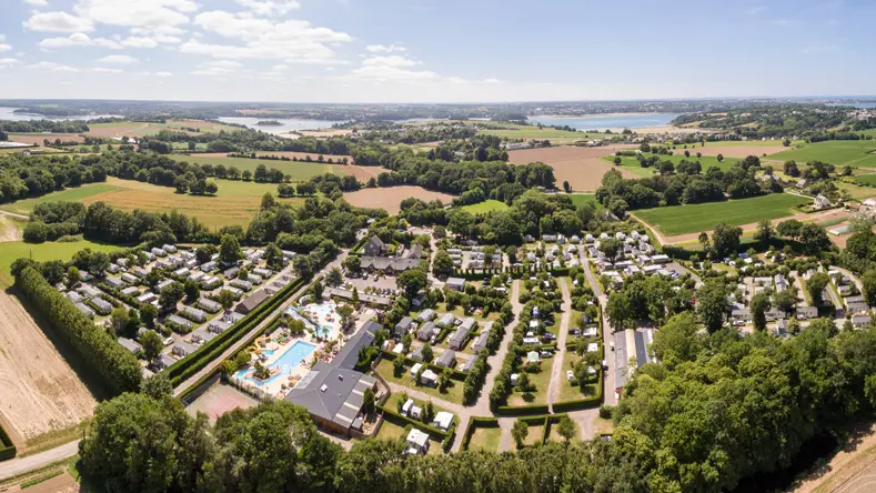 Camping Le P'tit Bois à Saint-Jouan des Guérets