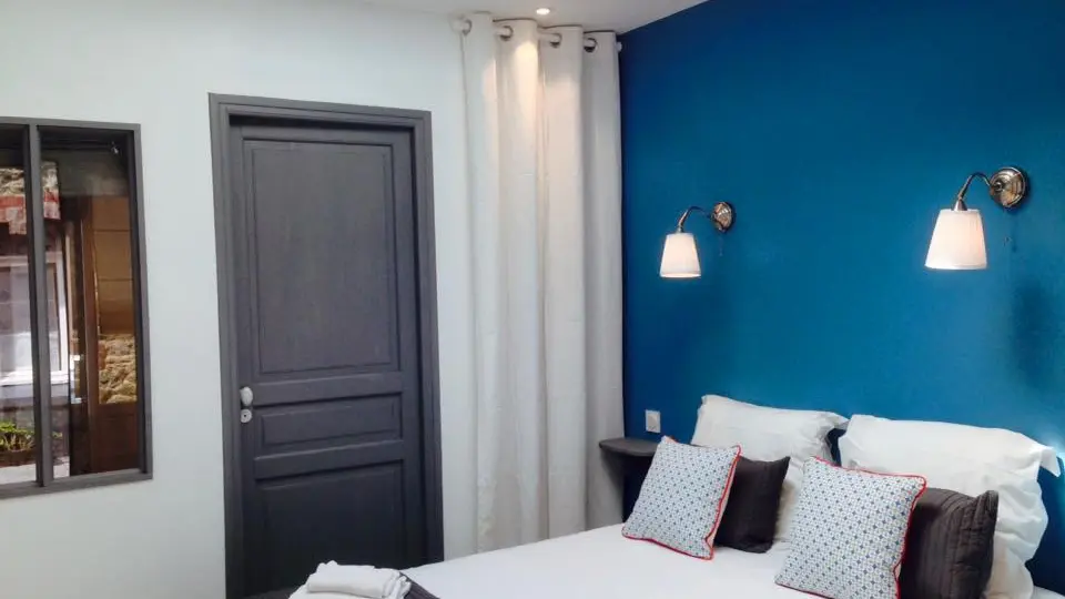 Hotel-Saint-Michel-Dinard-chambre-double-bleue-roi