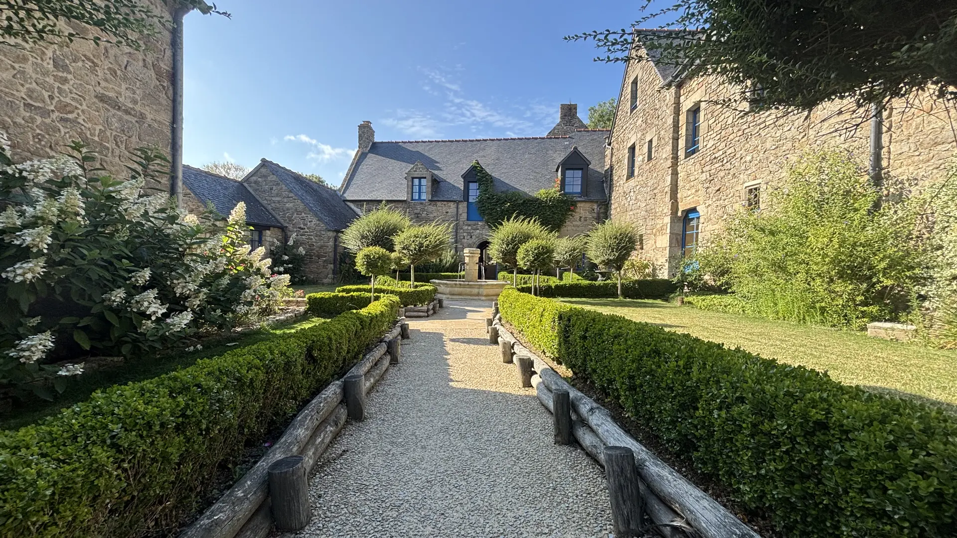 Hôtel Le Manoir des Douets Fleuris -Manoir