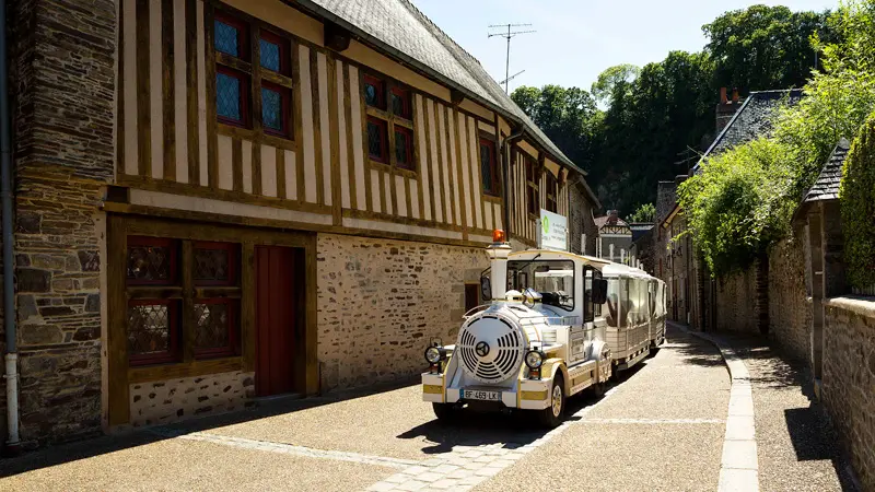 Le petit train touristique de Fougères