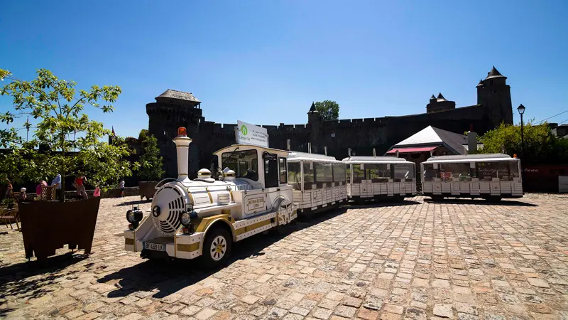 Le petit train touristique de Fougères