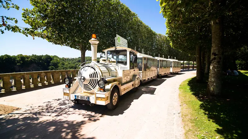 Le petit train touristique de Fougères