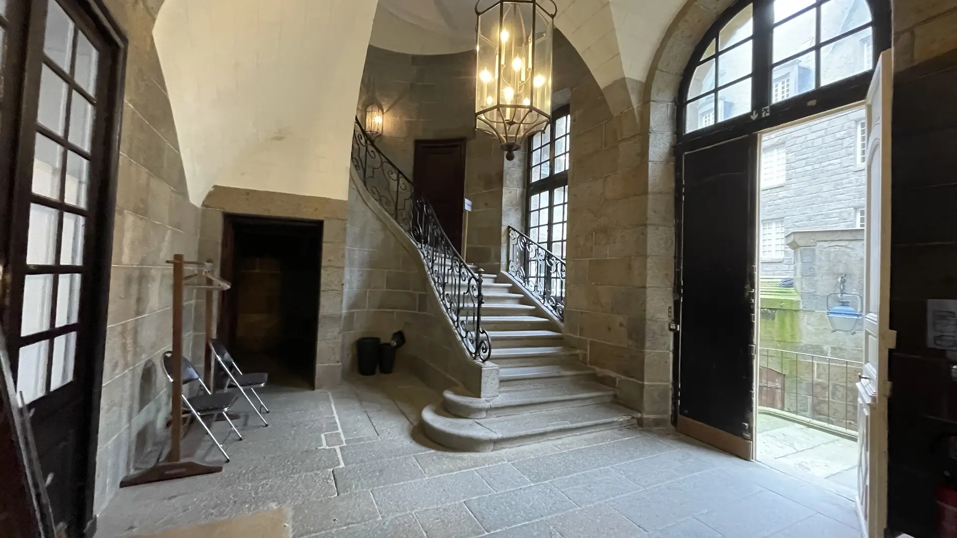 La Demeure de Corsaire - Groupe Affaires (5)