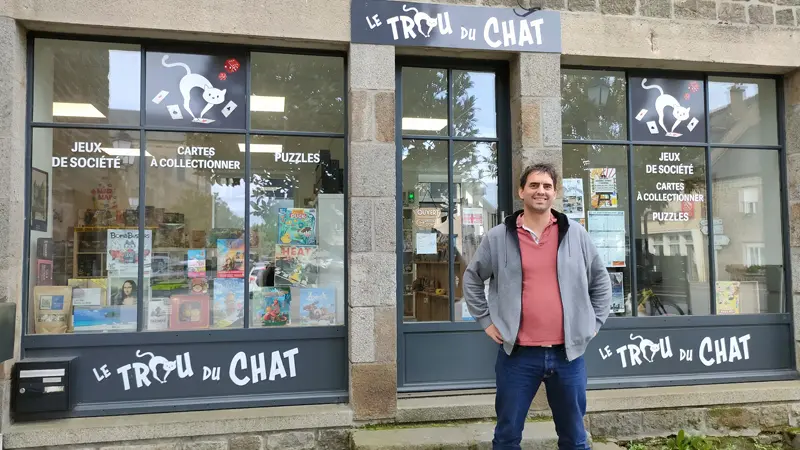 Le Trou du Chat - librairie - Combourg - vitrine