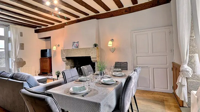 Le présbytère Mellé (1)