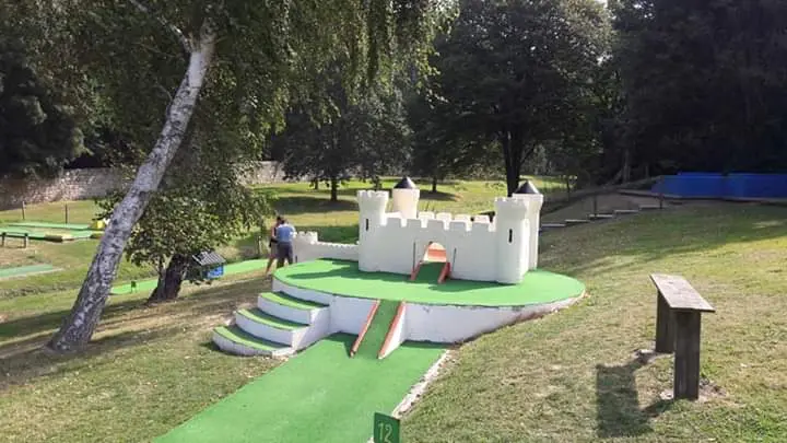 MINI GOLF DU PRIEURÉ (3)