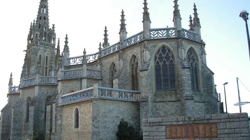 Noyal sur vilaine - Eglise Saint Pierre