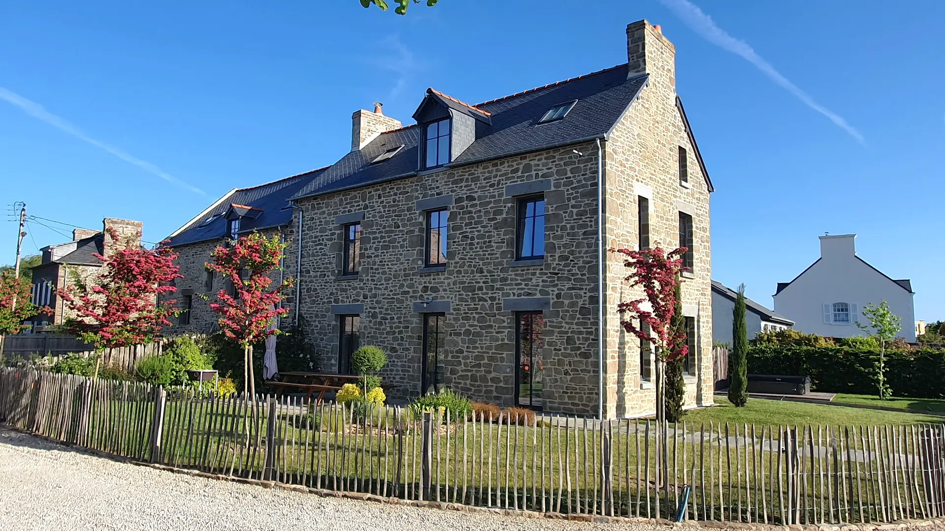 OSTREA LODGE salle réunion avec Hgt