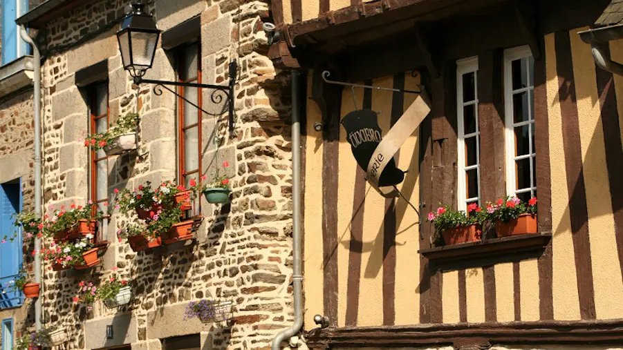 Maisons à pans de bois à Fougères