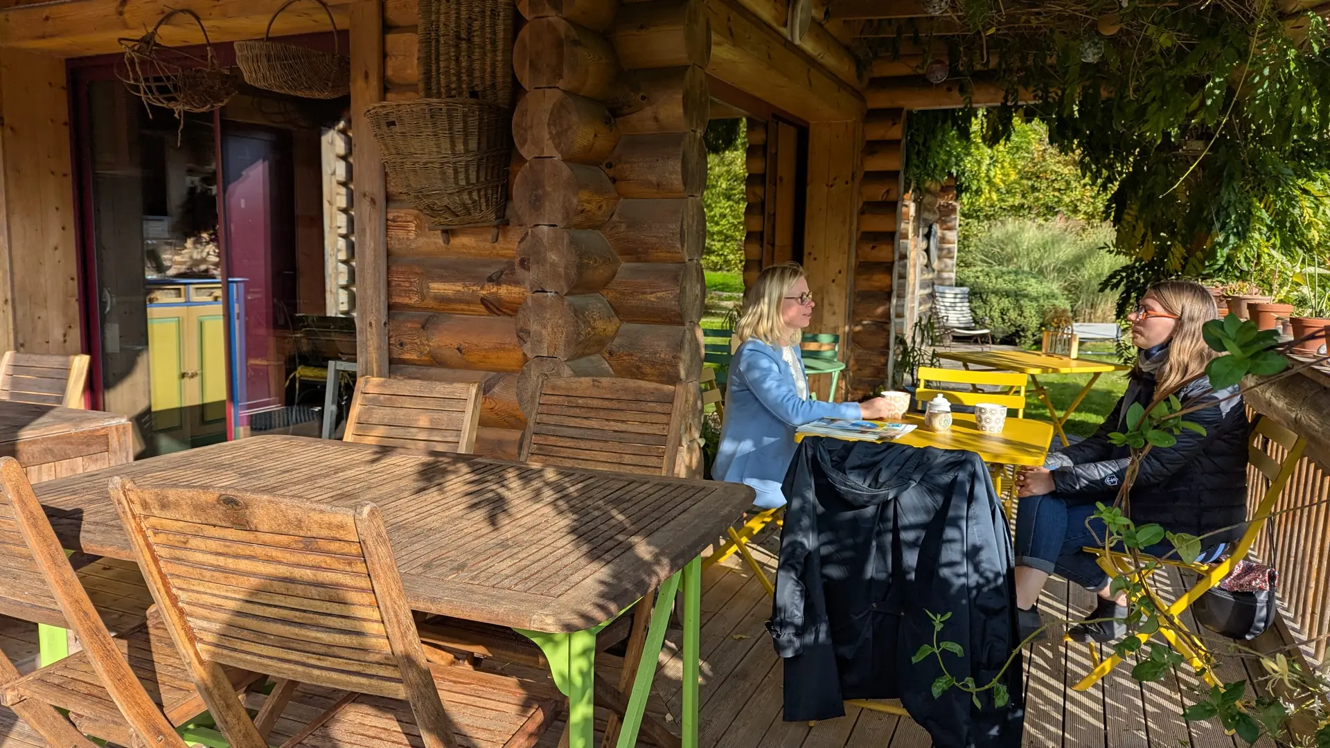 L'assiette dans le jardin