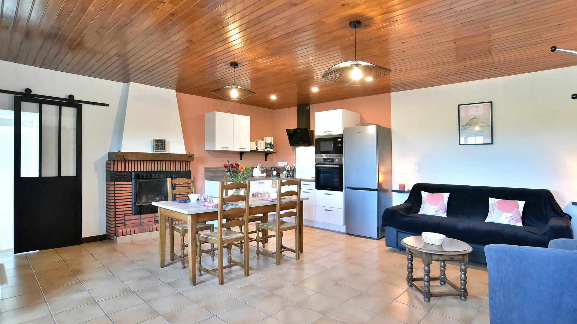 Location - Gîte de la Bosse Besnard - St Marcan -Pièce principale et coin salon