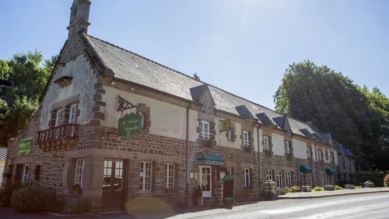 Hostellerie du Vieux moulin à Hédé-Bazouges