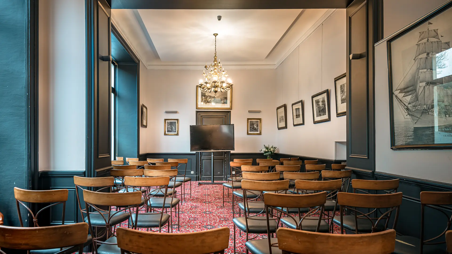 SALLE CANADA EN ECOLE-©_CANDIDE_Hôtel France et Chateaubriand Saint-Malo