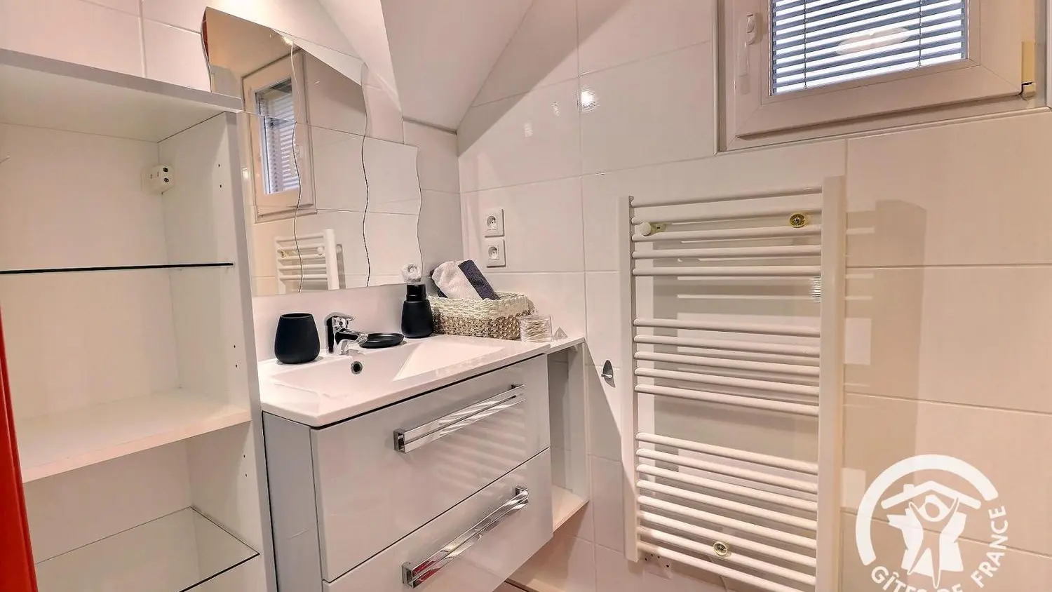 Location - la Petite Motte -St Jouan - SALLE DE BAIN