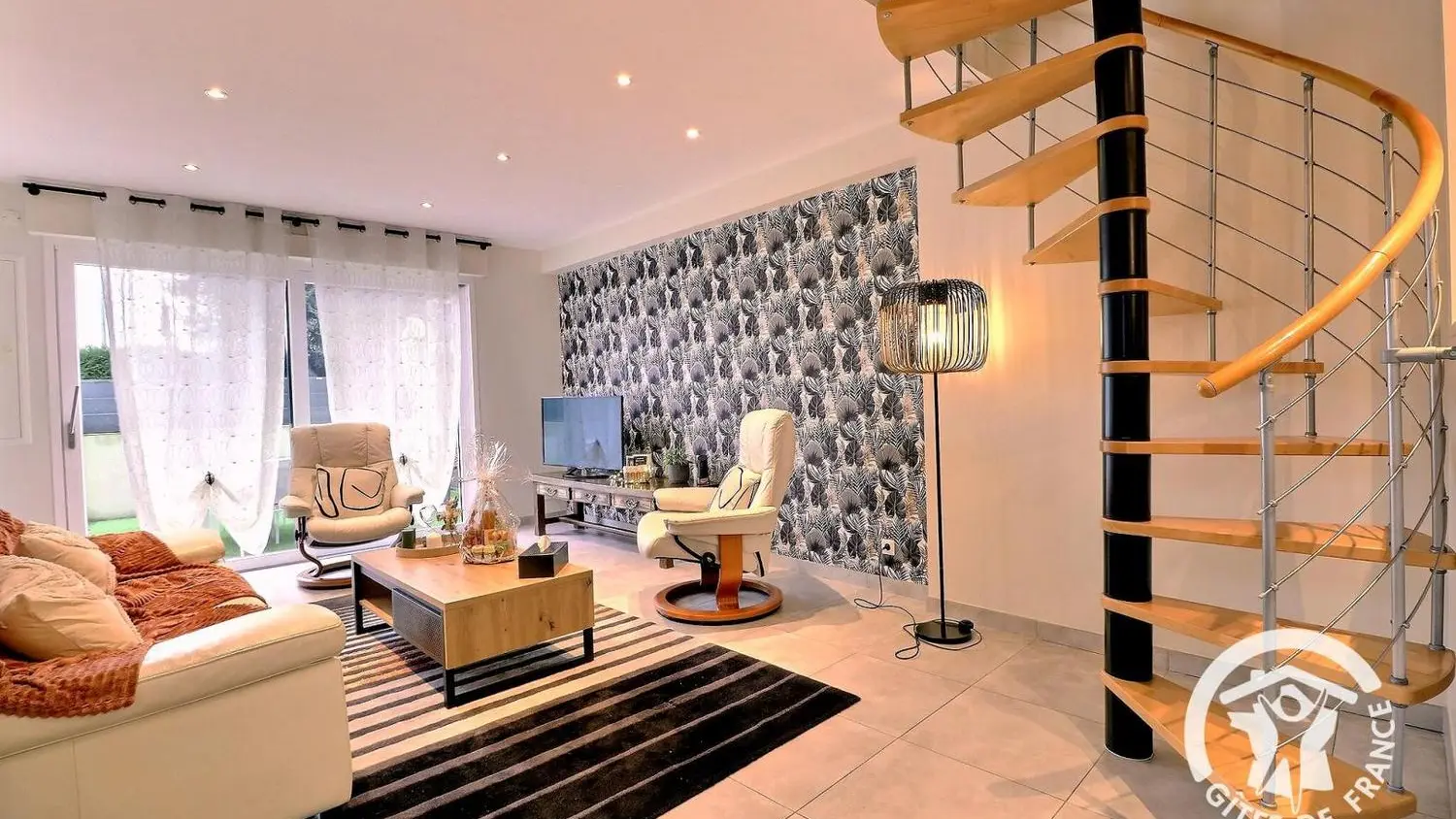 Location - la Petite Motte -St Jouan -  SALON