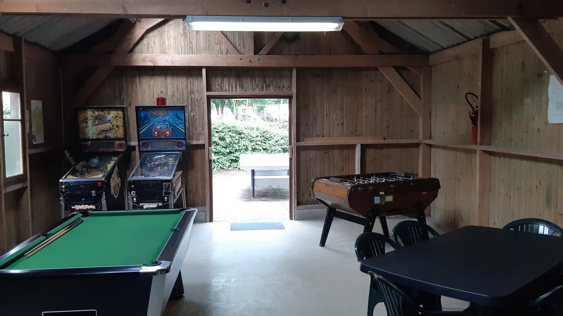 Salle de Jeux intérieur Camping Le Balcon de la Baie du Mont-Saint-Michel